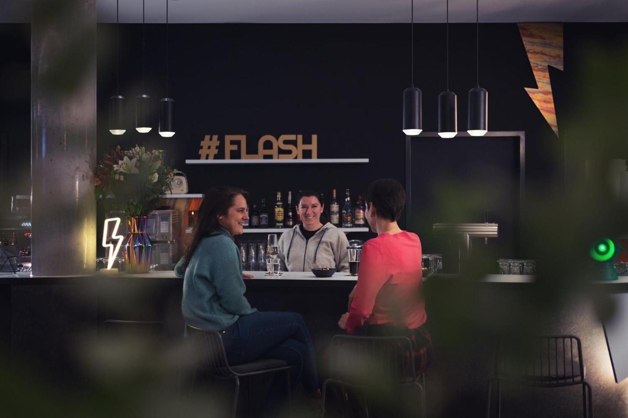 Holiday Inn - The Niu, Flash Berlin Charlottenburg By Ihg ภายนอก รูปภาพ